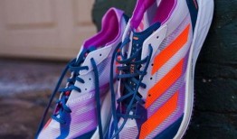 跑鞋爆料合集视频大全集,视频合集带你领略跑鞋界的风云变幻