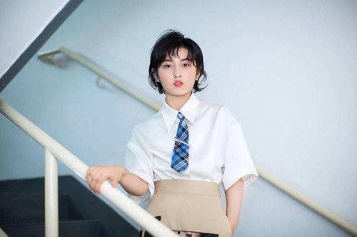 娱乐吃瓜酱王安宇,娱乐吃瓜界的“酱王”，揭秘娱乐圈幕后故事